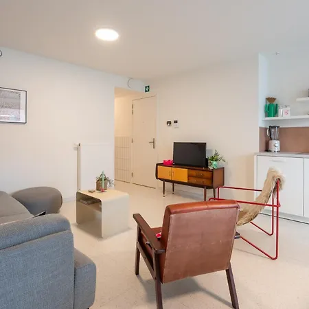 Chez Meme Gernoaze - Unique 2 Bedroom Flat Apartment