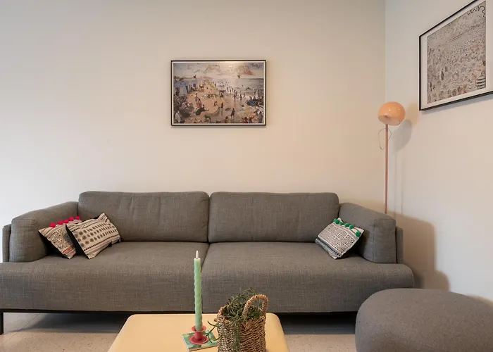 Chez Meme Gernoaze - Unique 2 Bedroom Flat Apartment Ostend