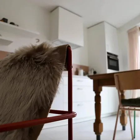 Chez Meme Gernoaze - Unique 2 Bedroom Flat * Oostende