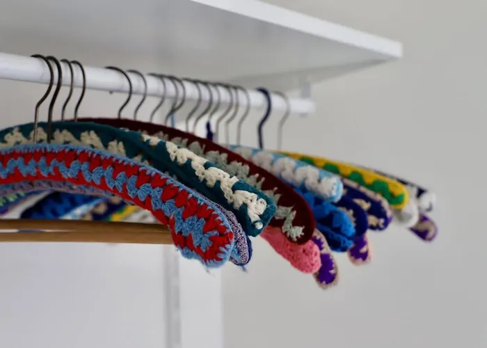 Chez Meme Gernoaze - Unique 2 Bedroom Flat *