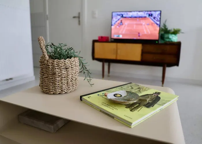 Appartement Chez Meme Gernoaze - Unique 2 Bedroom Flat