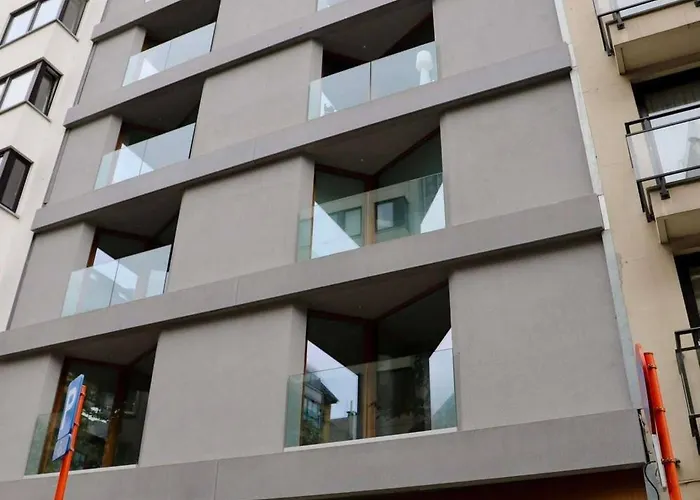 Chez Meme Gernoaze - Unique 2 Bedroom Flat * Oostende