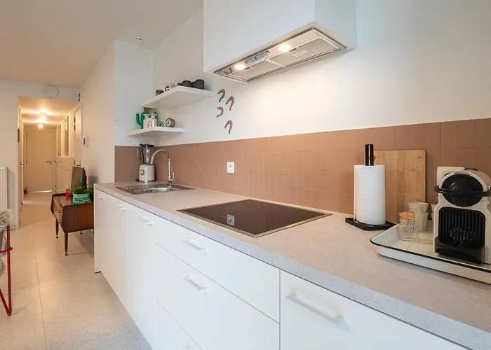 Chez Meme Gernoaze - Unique 2 Br Flat Appartement *