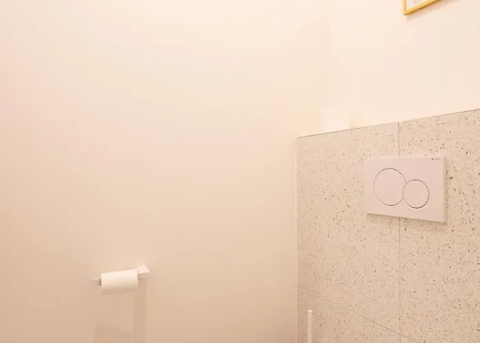 Chez Meme Gernoaze - Unique 2 Br Flat *