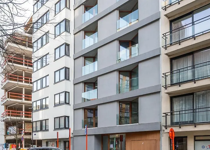 Chez Meme Gernoaze - Unique 2 Br Flat